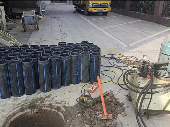 金江镇PE置换管厂家 DN315置换管 非开挖管短管置换